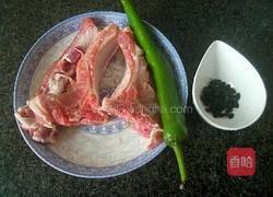 豆鼓蒸排骨的做法图解1