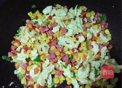 火腿玉米炒蛋的做法图解5