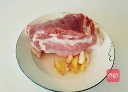 糖醋五花肉的做法图解1