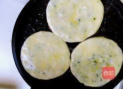 韭菜鸡蛋馅儿饼的做法图解8