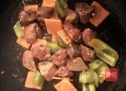胡萝卜炒鸡肝的做法图解5