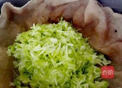 西葫芦鸡蛋馅饺子的做法图解4