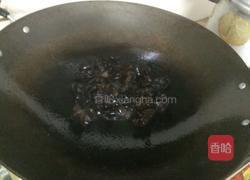 芹菜木耳炒肉的做法图解7