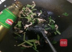 芹菜木耳炒肉的做法图解11