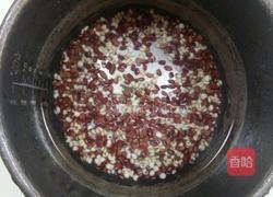 红豆薏米粥的做法图解3