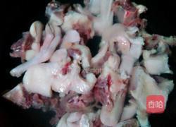 酸菜鸭子的做法图解1