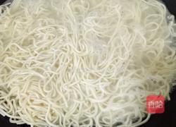 广式豉油皇炒面的做法图解4