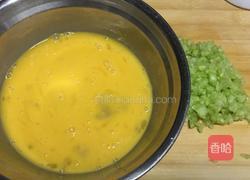 苦瓜鸡蛋饼的做法图解2