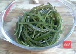 凉拌糖醋海带丝的做法图解2