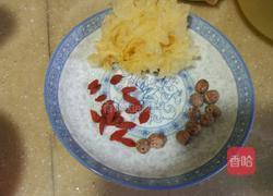 燕窝银耳莲子羹的做法图解3