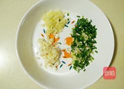 香葱爆小虾的做法图解2