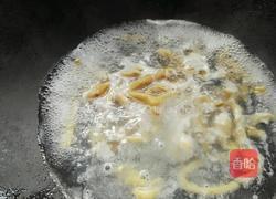 鸭肠炒饭的做法图解3