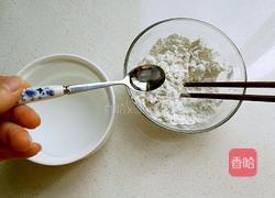 鸡蛋疙瘩汤的做法图解2