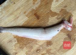 油炸豆腐鱼的做法图解1
