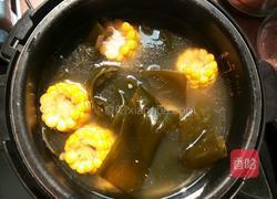 排骨玉米海带汤的做法图解7
