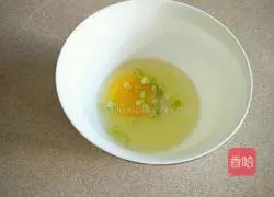 Illustration of how to make egg pancakes 8