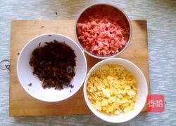 韭菜鸡蛋木耳火腿饺子的做法图解6