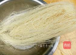 绿豆芽炒面的做法图解2