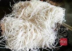 绿豆芽炒面的做法图解11