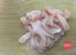 辣酱茄条肉丝的做法图解2