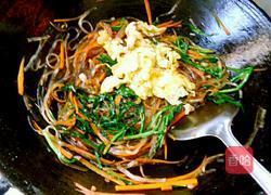 韭菜炒粉条的做法图解10