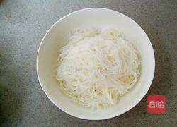 虫草银芽炒粉丝的做法图解3