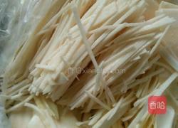 排骨海米竹笋汤的做法图解1