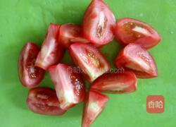 西红柿玉米排骨汤的做法图解4