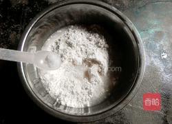 擀饺子皮的做法图解2