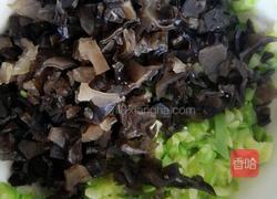 西葫芦黑木耳馅儿饺子的做法图解5