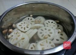 莲藕猪脚的做法图解7