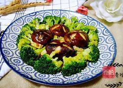 香菇炒西兰花的做法图解11