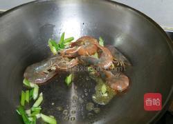 大虾炒白菜的做法图解4