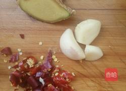 香辣虾干锅的做法图解3