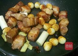 虎皮鹌鹑蛋烧肉的做法图解7