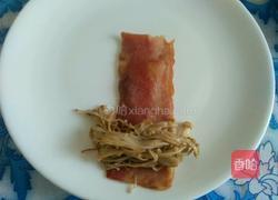 苦瓜培根金针菇卷的做法图解8