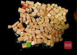 彩色火腿玉米粒的做法图解3