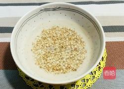 冬瓜薏米猪骨汤的做法图解3