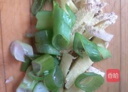 牛肉萝卜汤的做法图解2