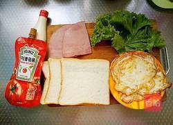 火腿鸡蛋三明治的做法图解3