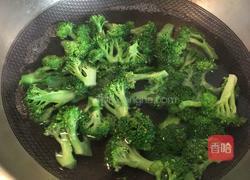 藜麦椰油沙拉的做法图解2