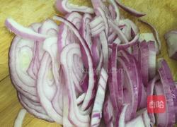 洋葱炒牛肉丝的做法图解1