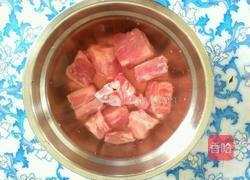 番茄土豆排骨汤的做法图解1