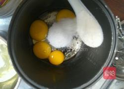 最简单的用电饭锅做巧可力蛋糕的做法图解7