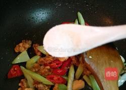 炸肉炒西芹的做法图解13
