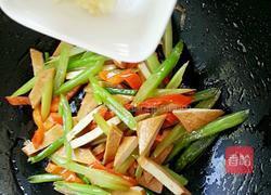豆干炒芹菜的做法图解13