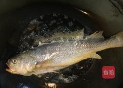 葱烧黄鱼的做法图解6