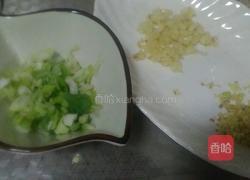 芥蓝炒腊肉的做法图解4