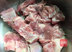 冬瓜排骨薏米汤的做法图解2