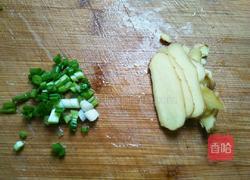 海带骨头汤的做法图解2